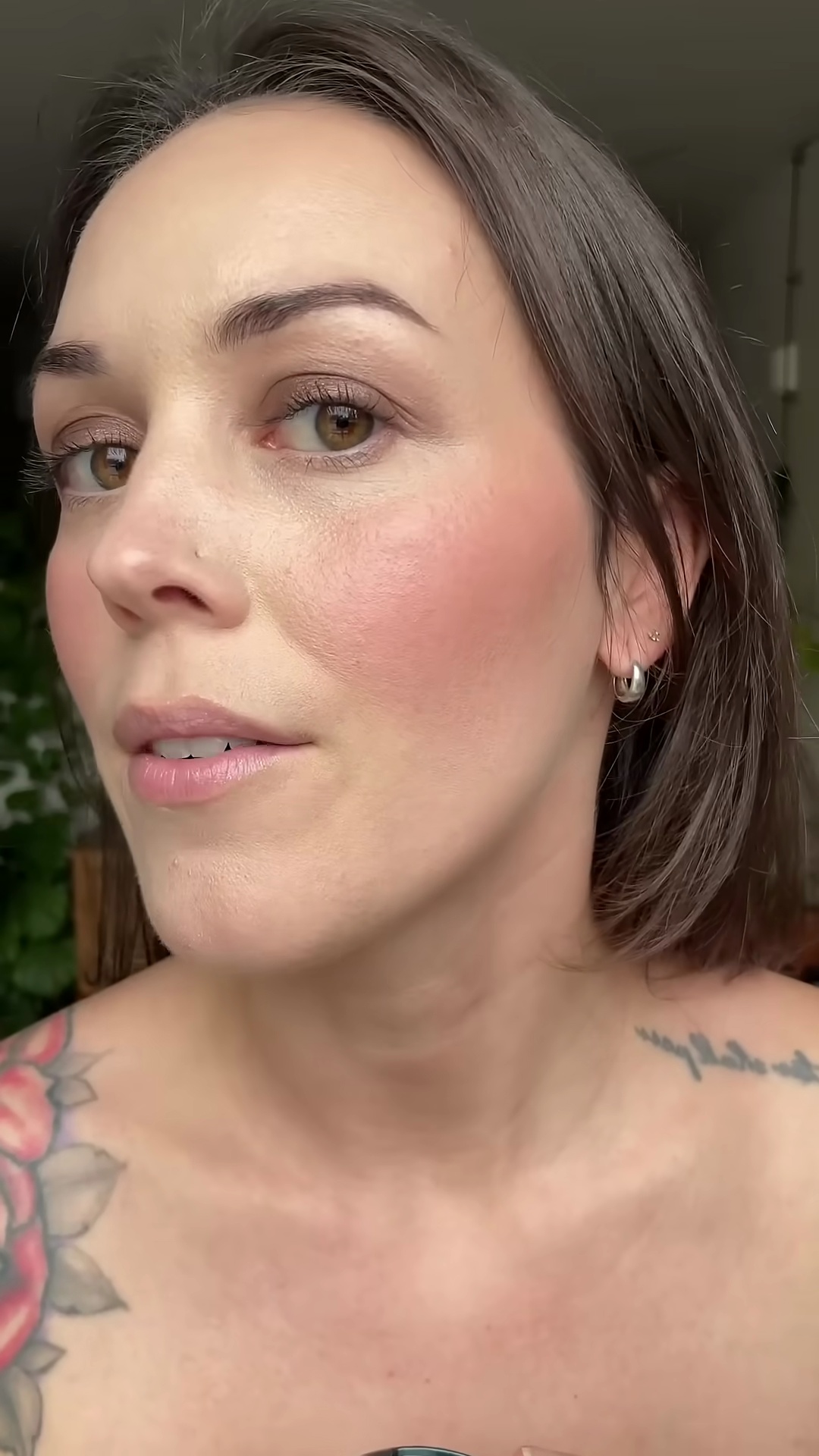 Complete makeup look featuring Copper Spice blush on fair olive skin