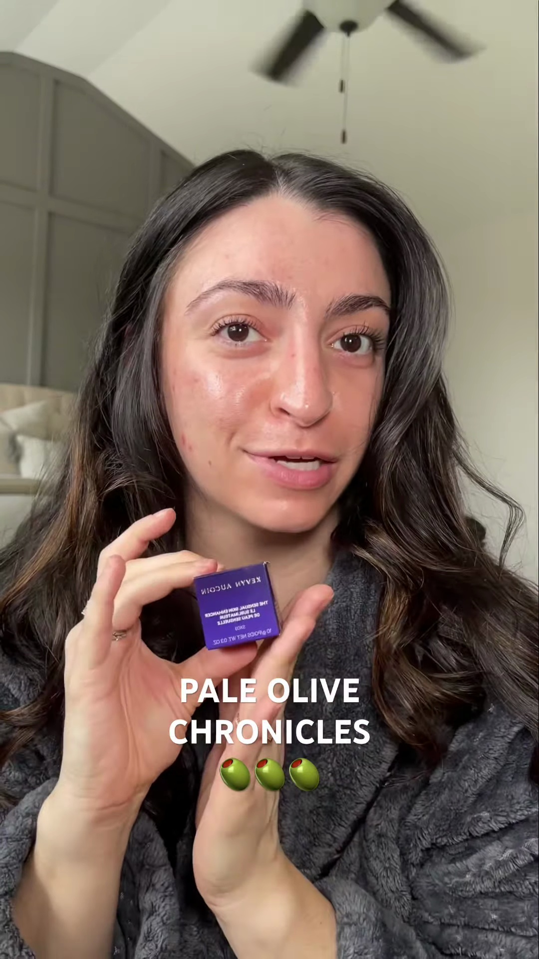 Kevyn Aucoin Sensual Skin Enhancer foundation in small jar showing olive green undertones