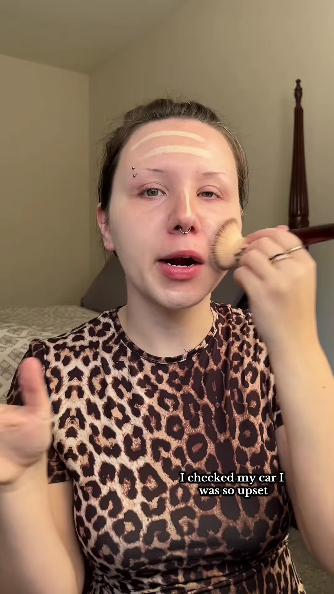 Empty shopping bag showing missing foundation stick purchase