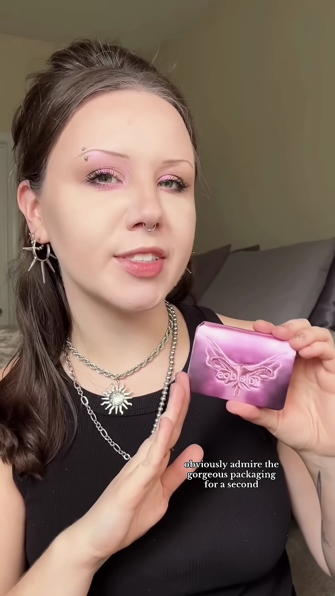 Close-up of Kidos Mono Blush compact showing the pale rose powder blush